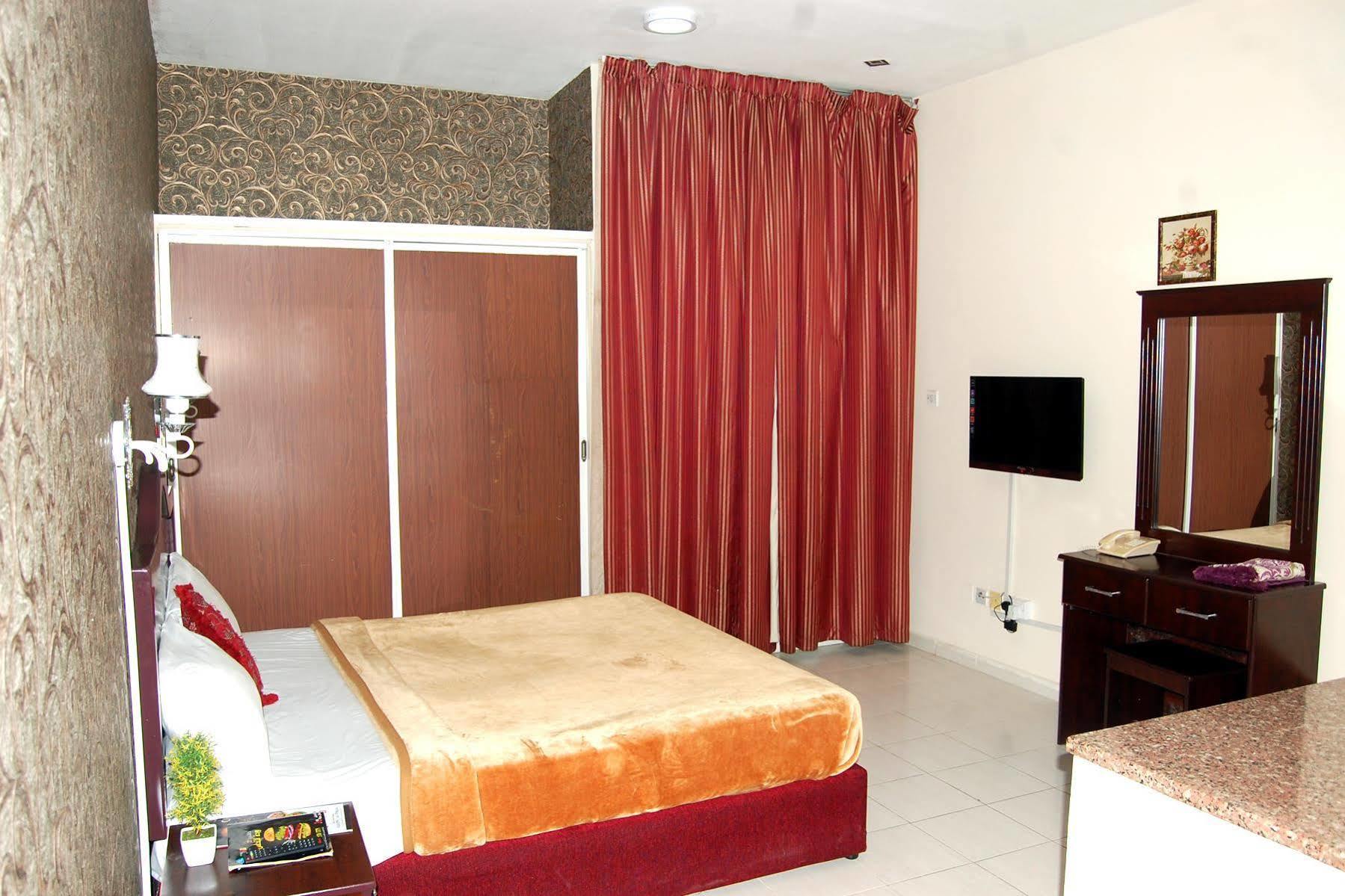 Al Ferdous Hotel Apartment Σάρτζα Εξωτερικό φωτογραφία