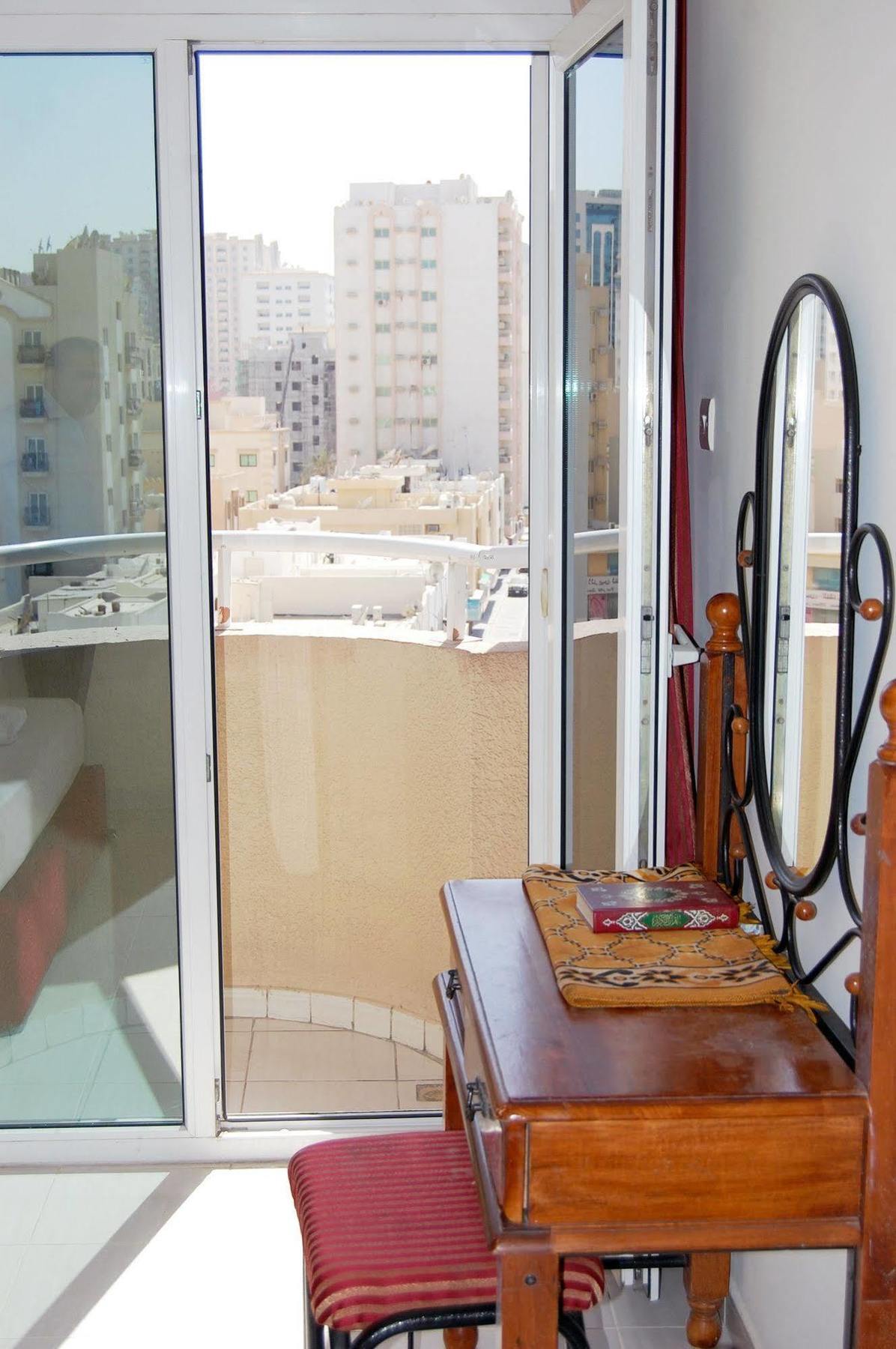 Al Ferdous Hotel Apartment Σάρτζα Εξωτερικό φωτογραφία